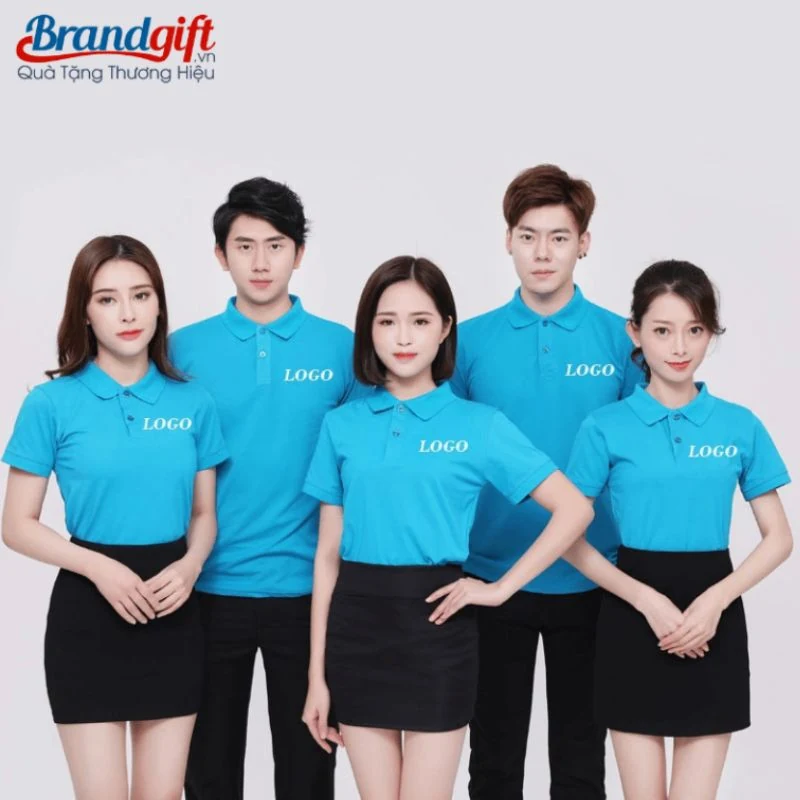 Phối áo polo xanh ngọc cùng trang phục công sở