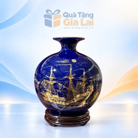 Bình hút lộc H22 xanh cobalt vẽ vàng thuyền buồm kèm đế gỗ