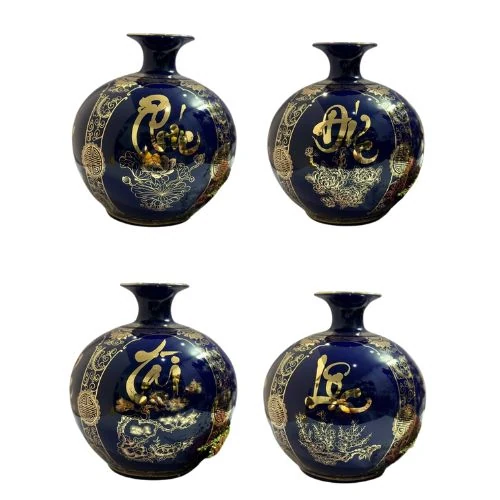 Các cách trang trí chữ Phúc Đức Tài Lộc trên bình xanh cobalt