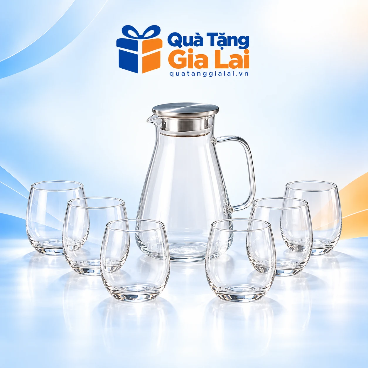 Bộ bình nắp bạc và sáu cốc bầu trên nền Quà Tặng Gia Lai