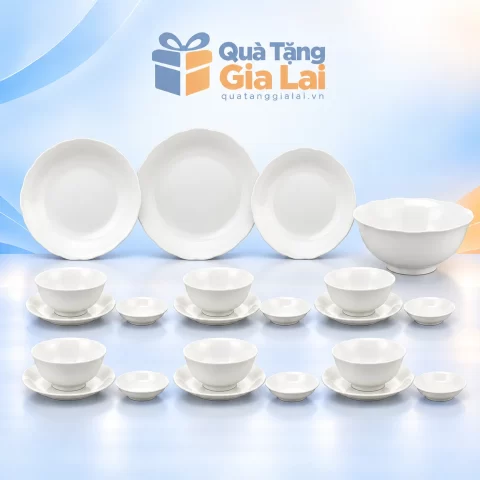 Bộ Mẫu Đơn IFP Minh Long 22 món trắng ngà trên nền Quà Tặng Gia Lai
