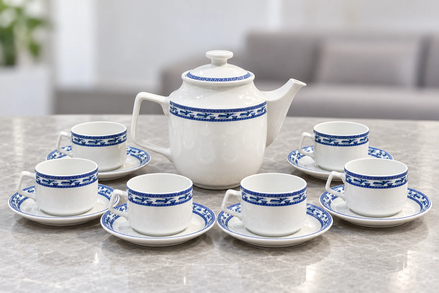 Bộ trà Jasmine Chim Lạc đủ sáu chén trên bàn tiếp khách