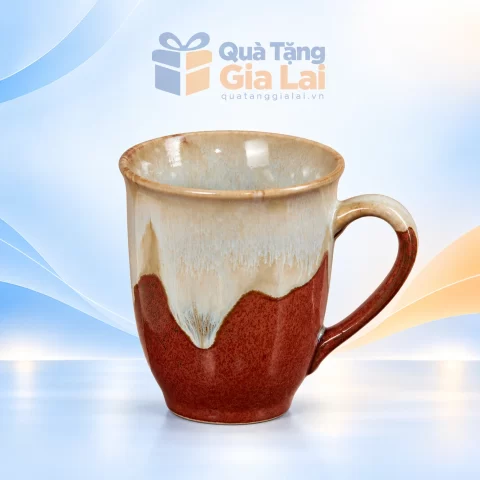 Cốc sứ hỏa biến S1-01 men kem chảy trên nền nâu đỏ, thân cao có quai