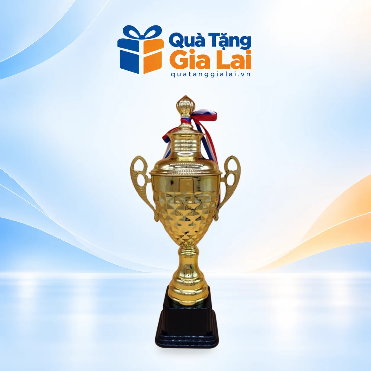 Cúp 1509A cao 54 cm trên nền Quà Tặng Gia Lai