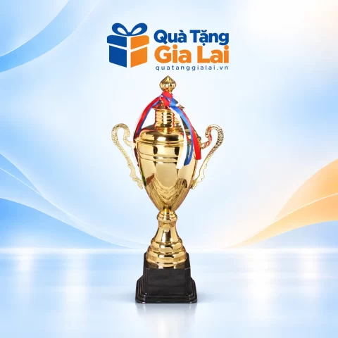 Cúp 1511C cao 43 cm trên nền Quà Tặng Gia Lai