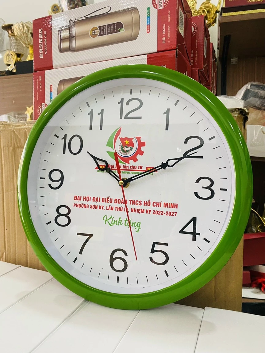 HD303 viền xanh lá với logo và lời gửi tặng