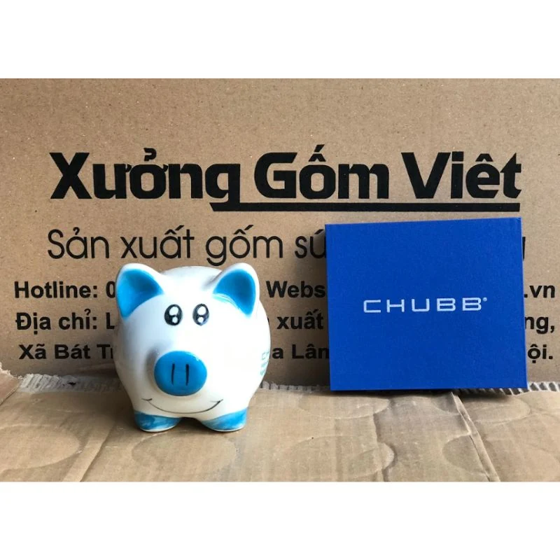 Mẫu tai, mũi và chân xanh dương có nét miệng, khác mẫu tai xanh nhạt đang giới thiệu