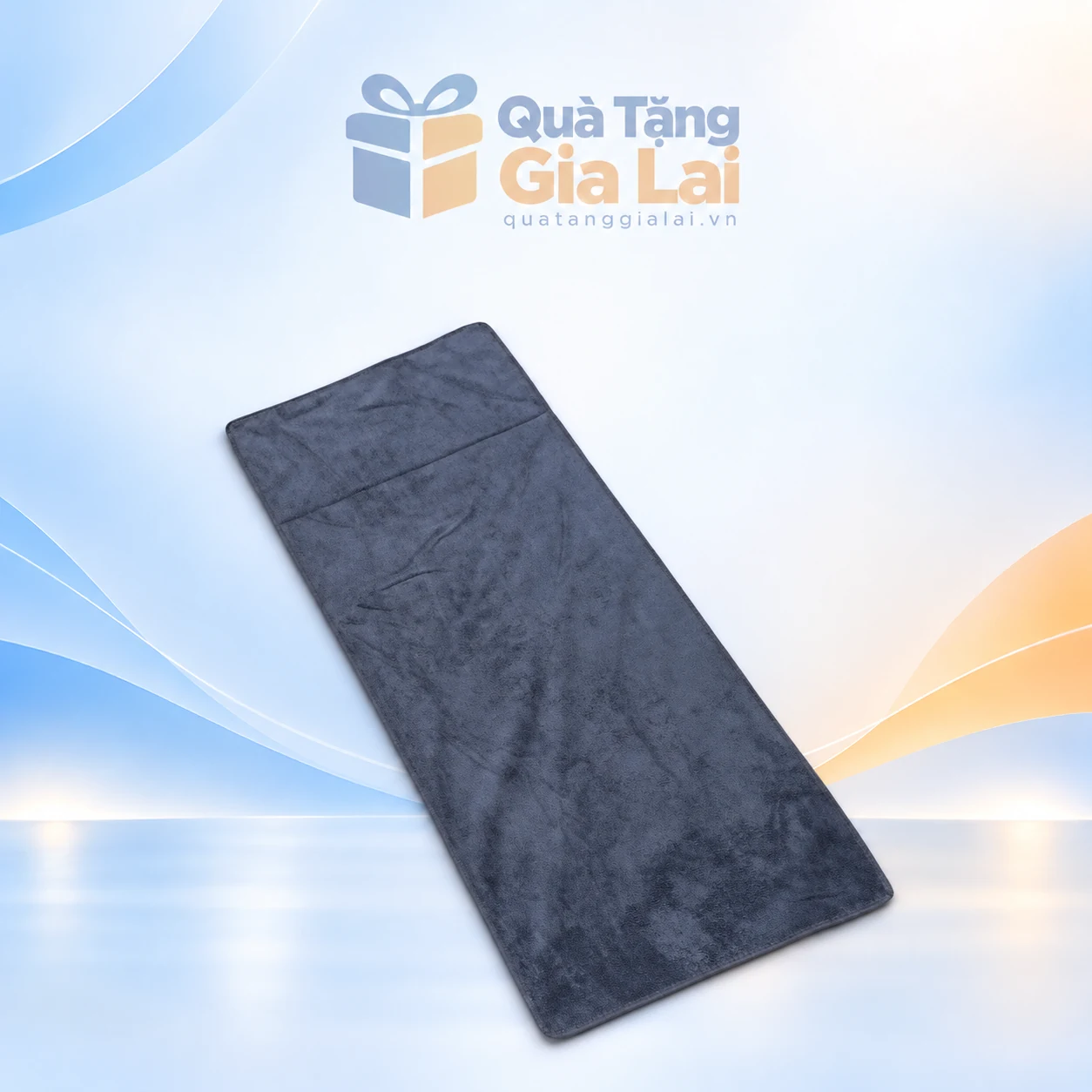 Khăn Microfiber màu xám trên nền Quà Tặng Gia Lai