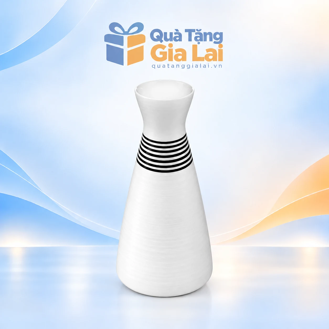 Lọ hoa dáng ly men xước H26 sọc ngang đen