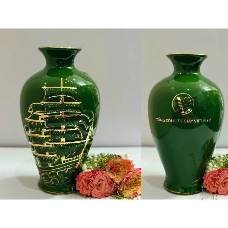 Hai mặt lọ H30 men xanh trong ảnh tham khảo