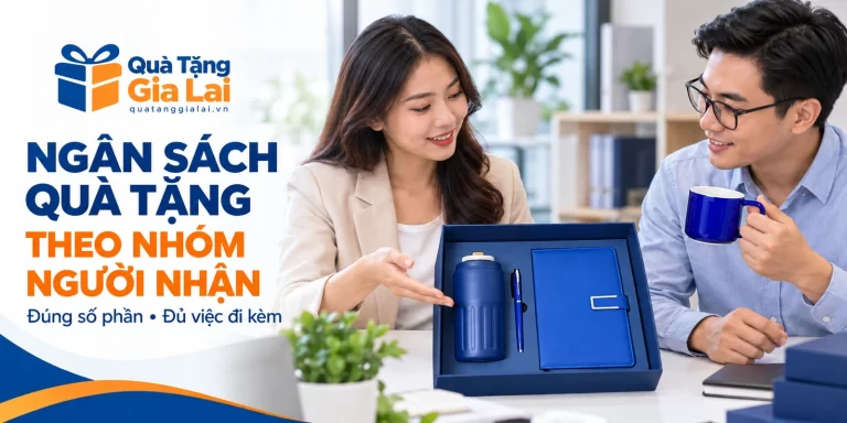 Banner ngân sách quà tặng theo nhóm người nhận, hai người trao đổi bộ quà và cốc xanh