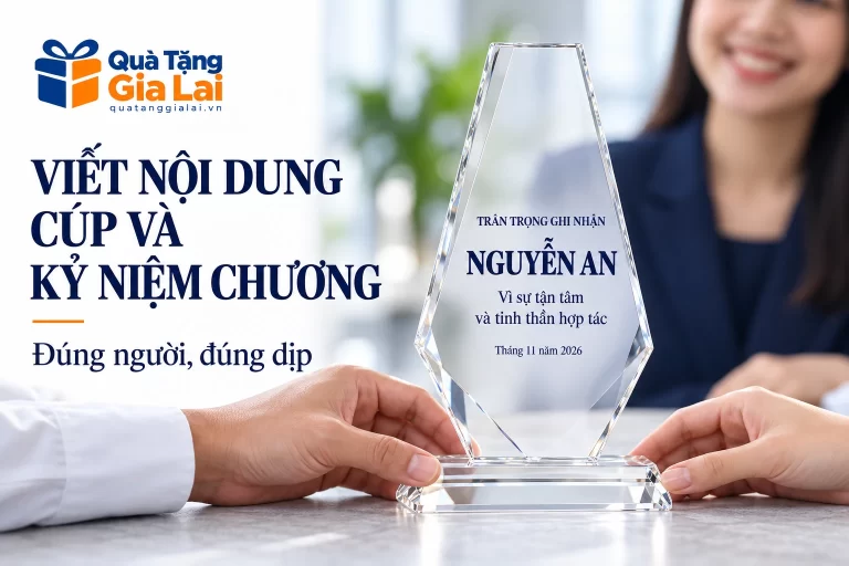 Banner viết nội dung cúp và kỷ niệm chương, cảnh trao mẫu ghi tên Nguyễn An