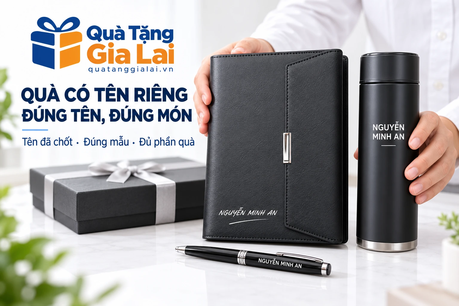 Bình, sổ và bút mang cùng tên giả định Nguyễn Minh An