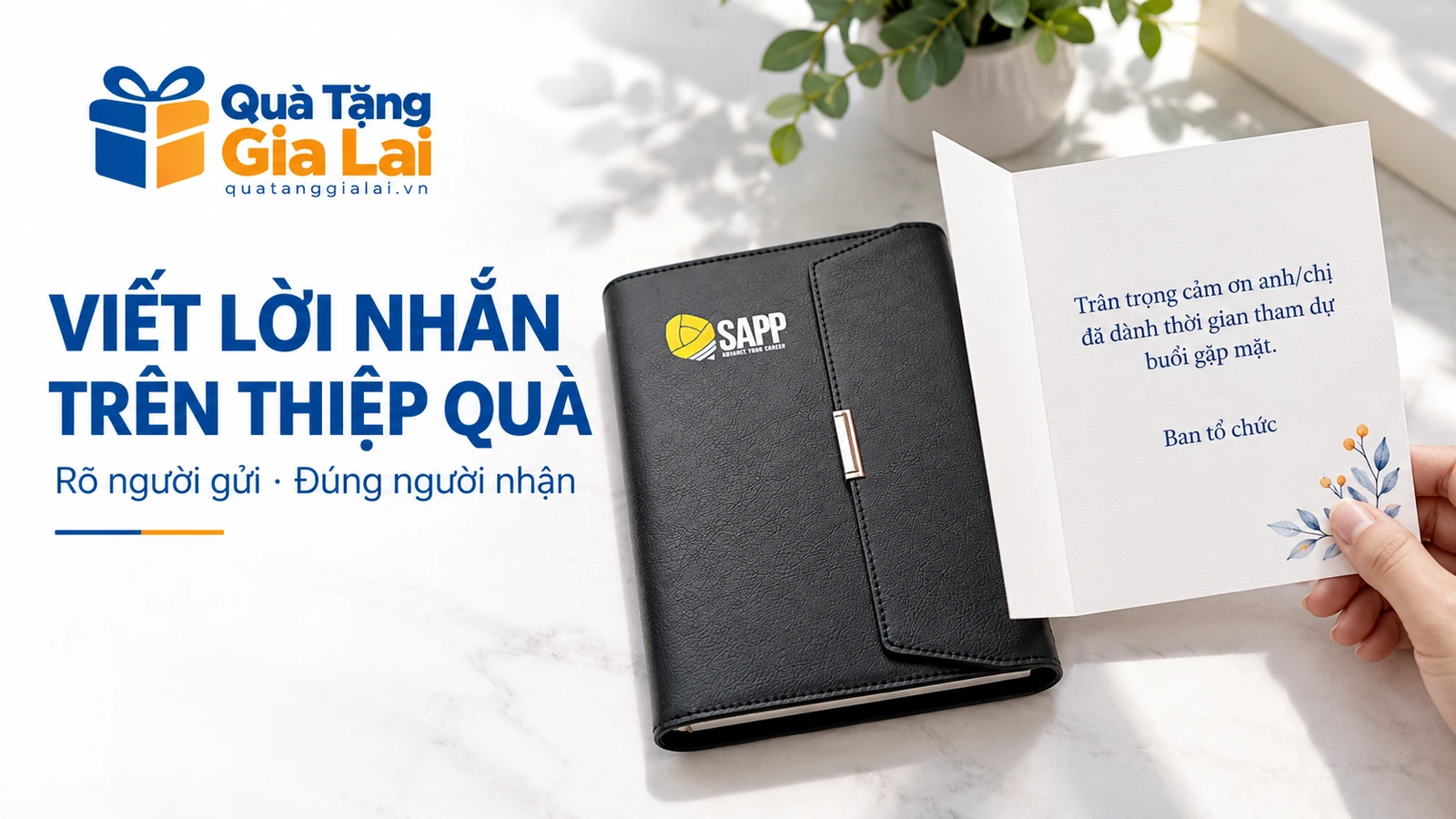 Thiệp cảm ơn người tham dự đặt cùng sổ trong cảnh mở bài